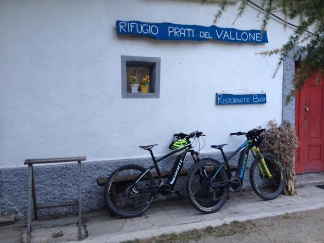 Rifugio Prati Del Vallone Pietraporzio ภายนอก รูปภาพ